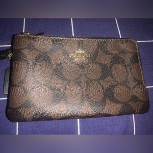 Coach Signature wristlet double wallet